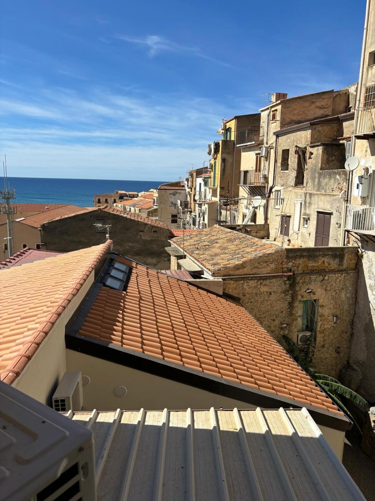 Villa Di Giorgi Apartments Center Cefalu Bagian luar foto