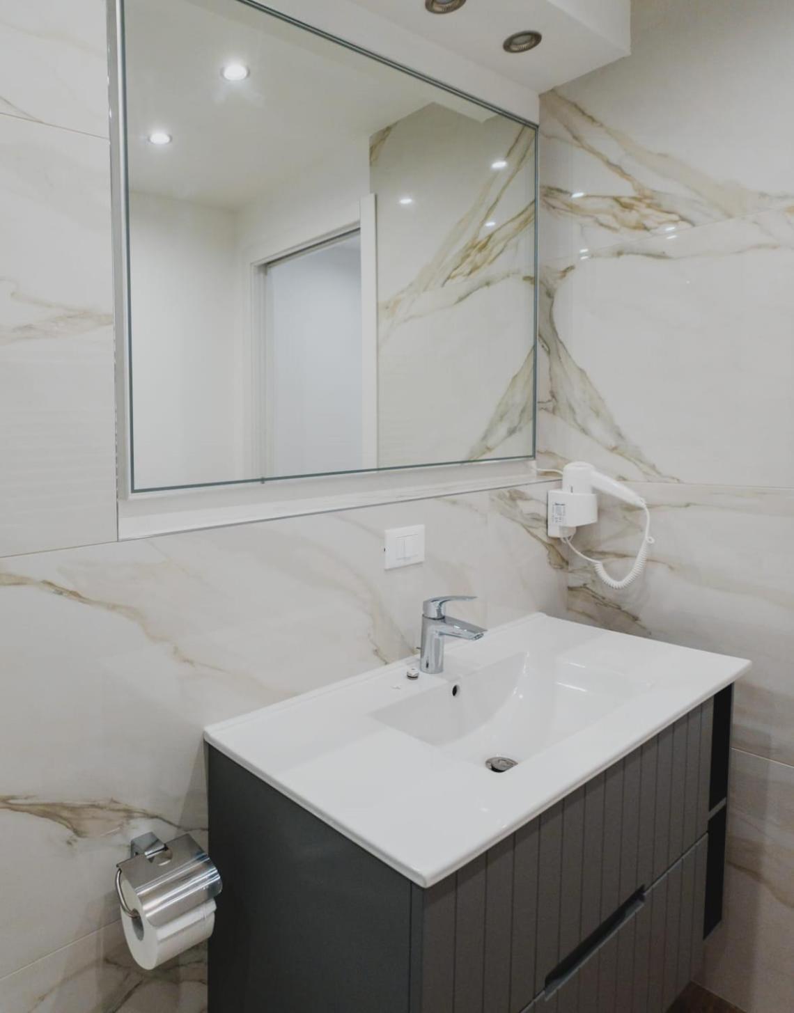 Villa Di Giorgi Apartments Center Cefalu Bagian luar foto