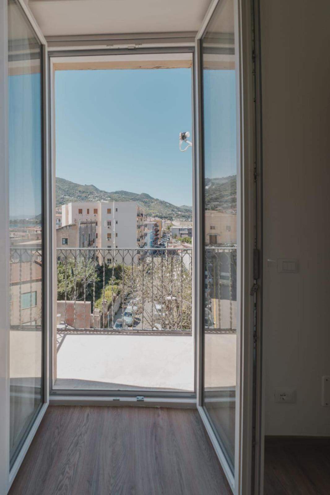 Villa Di Giorgi Apartments Center Cefalu Bagian luar foto